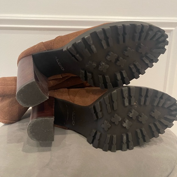 Brown Boots - Picture 4 of 5